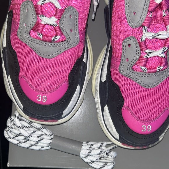 Balenciaga pink triple S sneaker - Picture 8 of 8